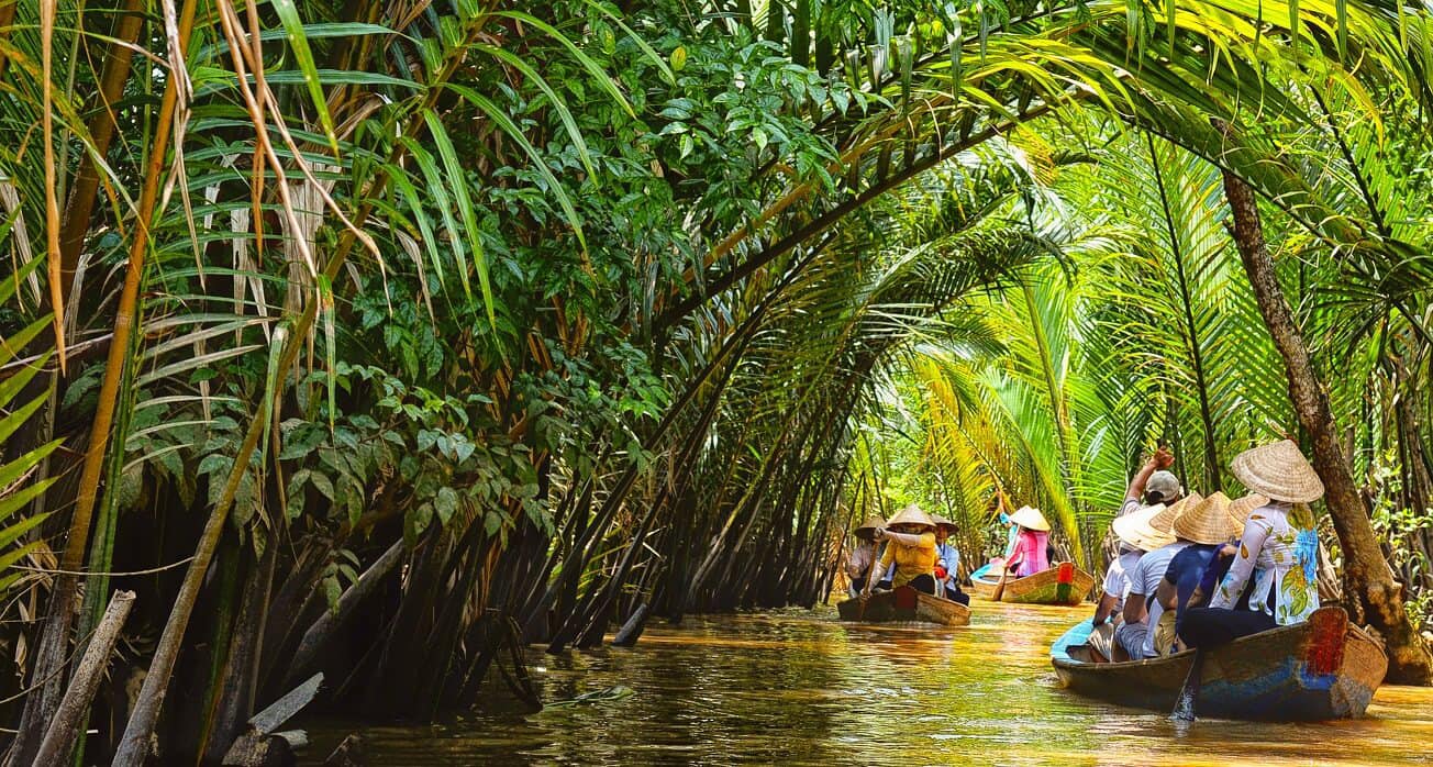 CU CHI TUNNELS & MEKONG DELTA 1 DAY TOUR