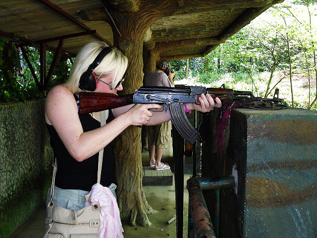 CU CHI TUNNELS HALF DAY