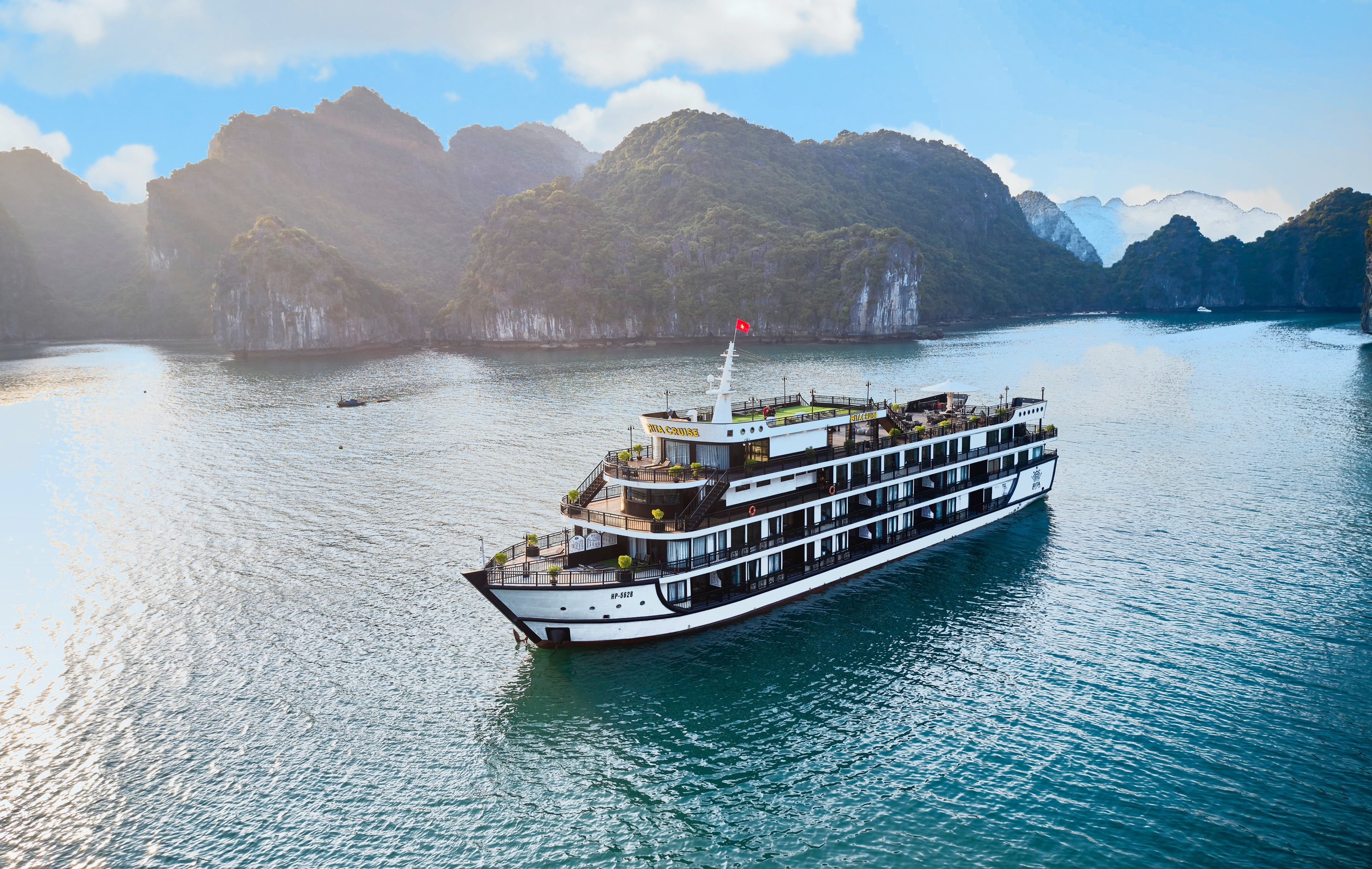 Du thuyền Rita Cruise 2 ngày 1 đêm