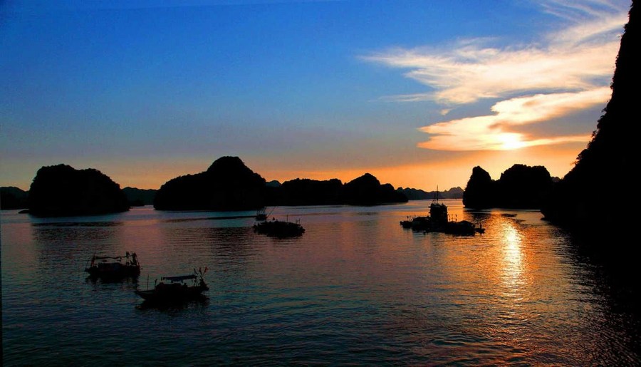 THAM QUAN TOUR HOÀNG HÔN